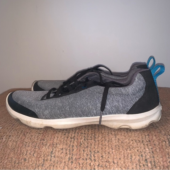 CROCS Gray and Black Athletic Shoes - Picture 5 of 9